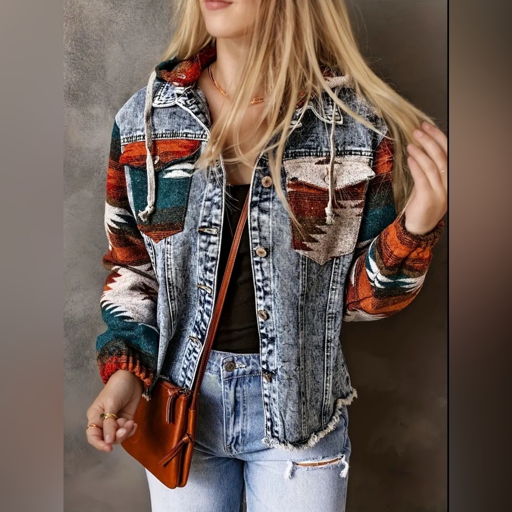 Boho Aztec Button Down Shacket Jacket NWOT NWT - image 4